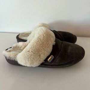 Nuknuuk Slippers Soft Lined Cushioned Womens Size 9 Cozy Comfy Brown Sheepskin L